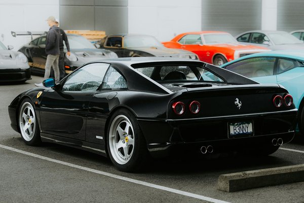 Tout savoir sur le covering voiture : personnaliser et protéger son véhicule